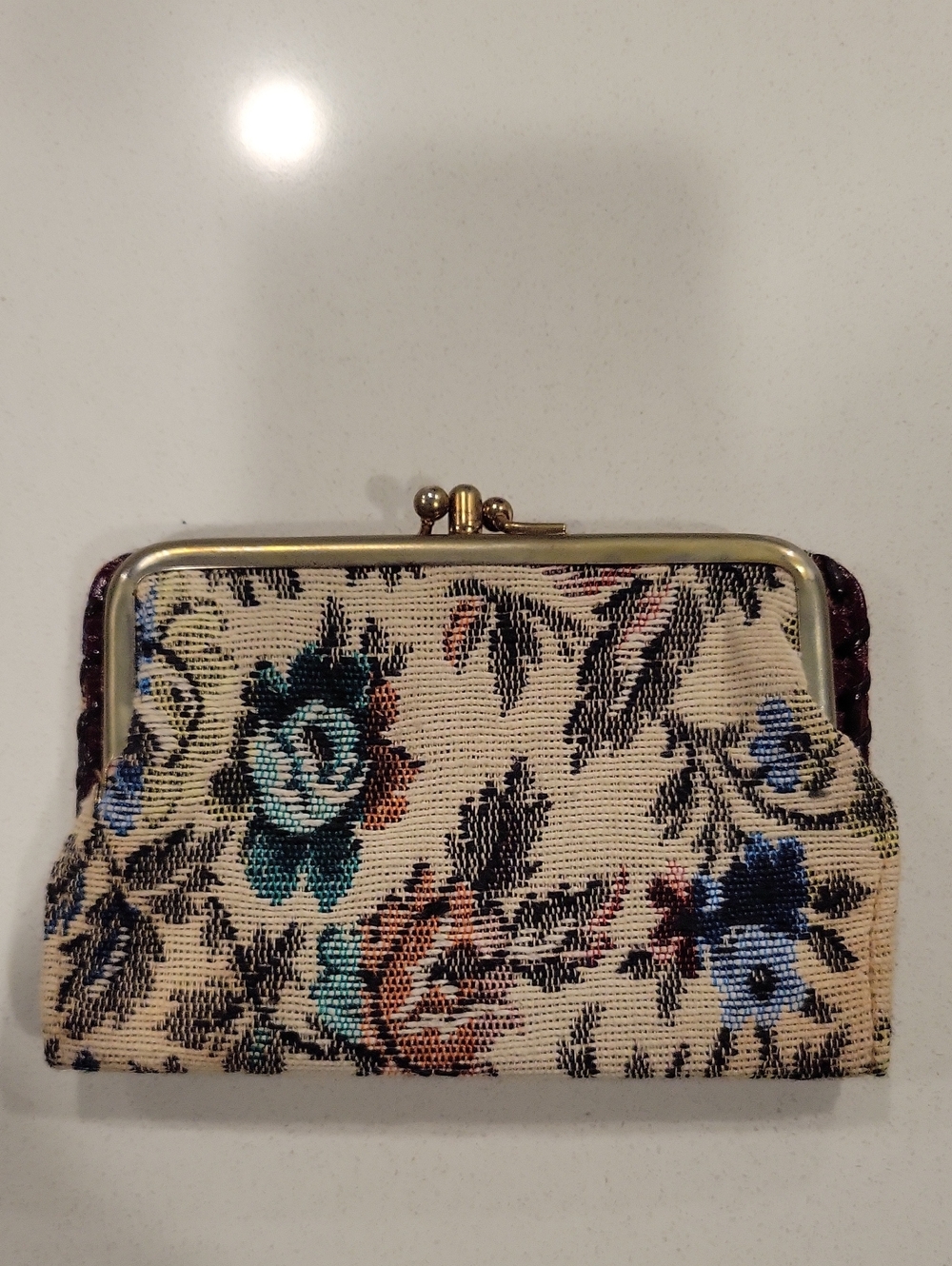 Floral Tapestry Clasp Wallet - Beige